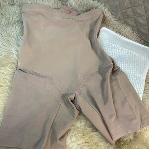 Honey love Beige Shapewear Shorts